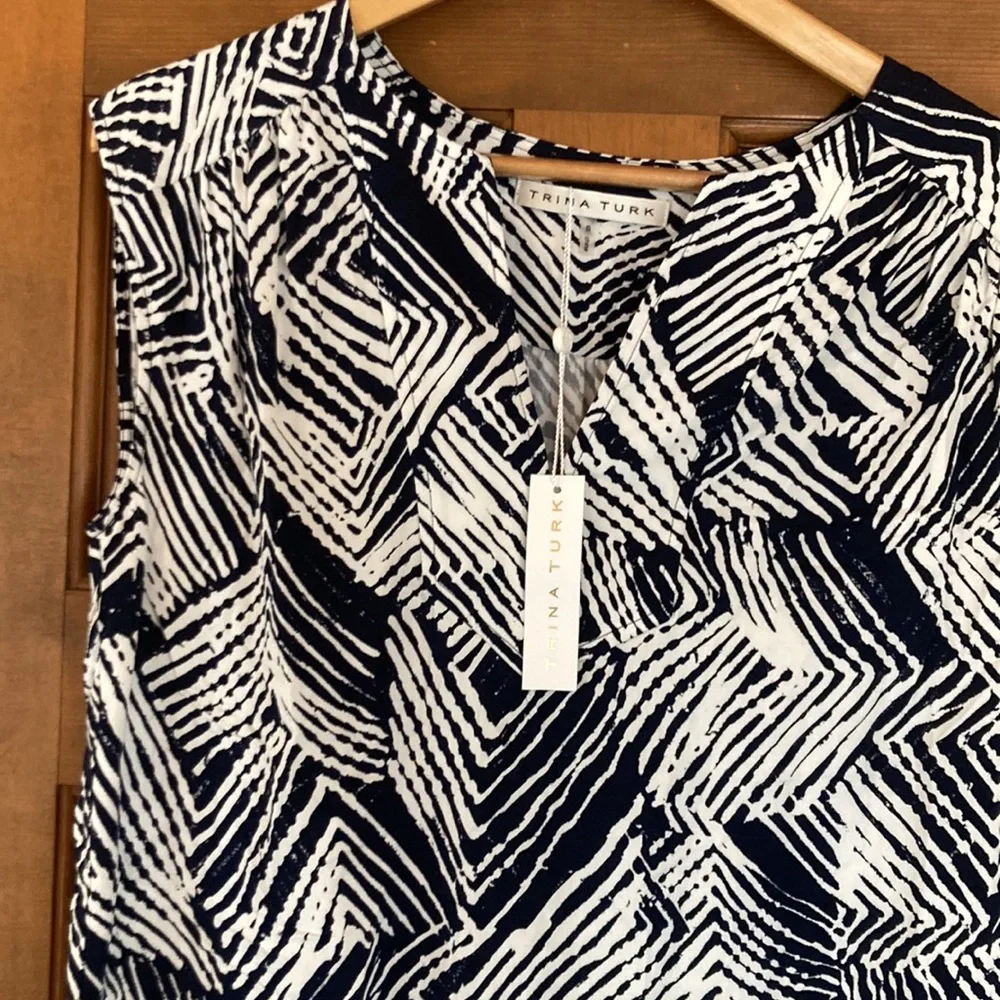 Trina Turk Navy and White tunic top small - Picture 4 of 4